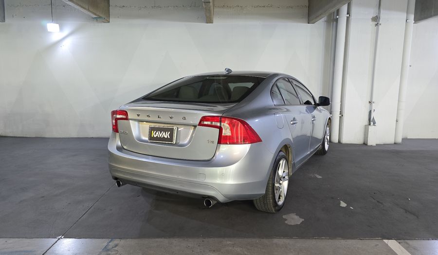 Volvo S60 2.0 ADDITION PLUS T4 AUTO Sedan 2016