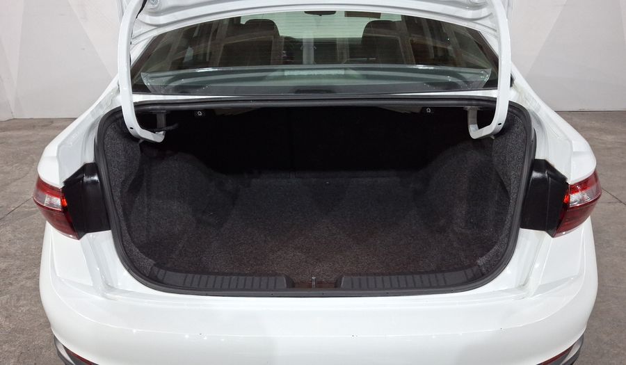 Volkswagen Jetta 1.4 TRENDLINE AUTO Sedan 2023