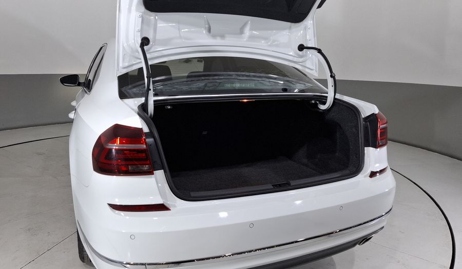 Volkswagen Passat 3.6 V6 Sedan 2017