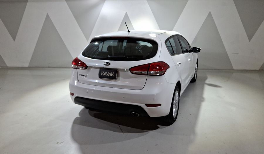 Kia Forte 2.0 EX AUTO Hatchback 2018