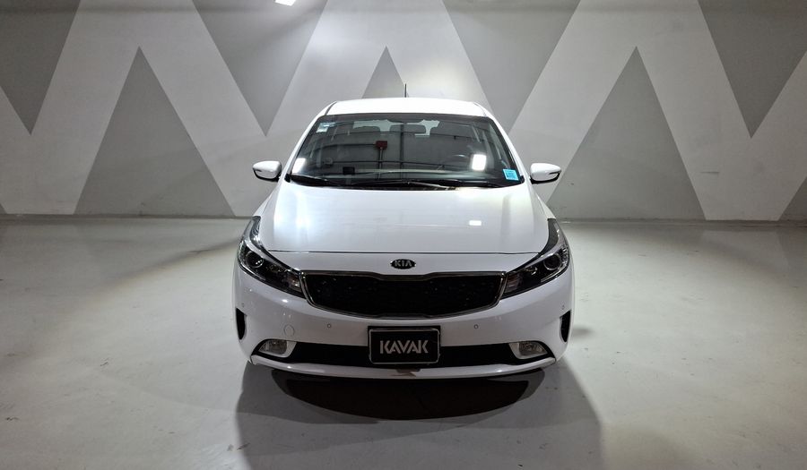 Kia Forte 2.0 EX AUTO Hatchback 2018