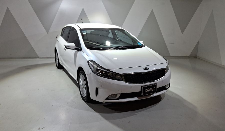 Kia Forte 2.0 EX AUTO Hatchback 2018