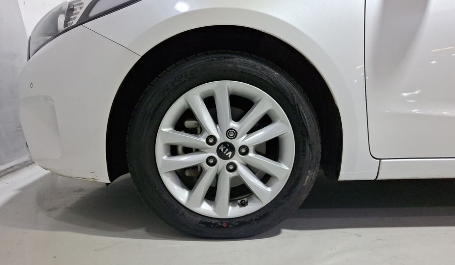 Kia Forte 2.0 EX AUTO Hatchback 2018