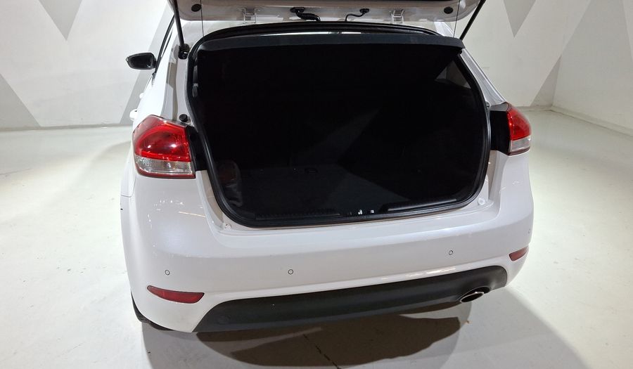 Kia Forte 2.0 EX AUTO Hatchback 2018