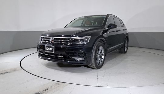 Volkswagen • Tiguan