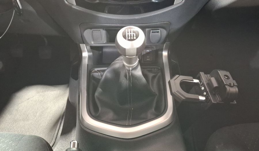 Nissan Np300 2.5 LE TM AC Pickup 2019