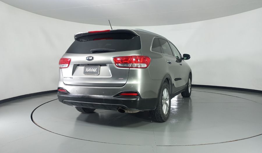 Kia Sorento 2.4 LX AT Suv 2017