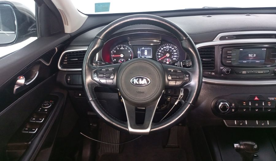 Kia Sorento 2.4 LX AT Suv 2017