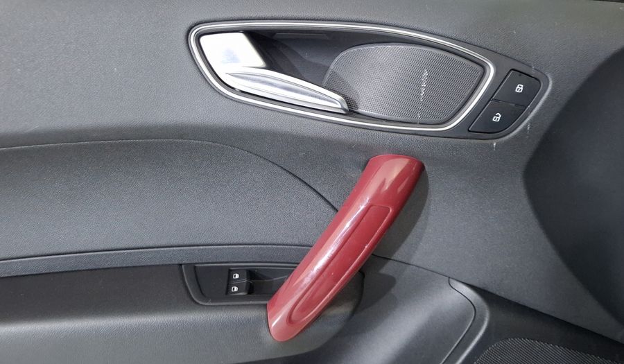 Audi A1 1.4 TFSI UNION SQUARE S TRONIC Hatchback 2012