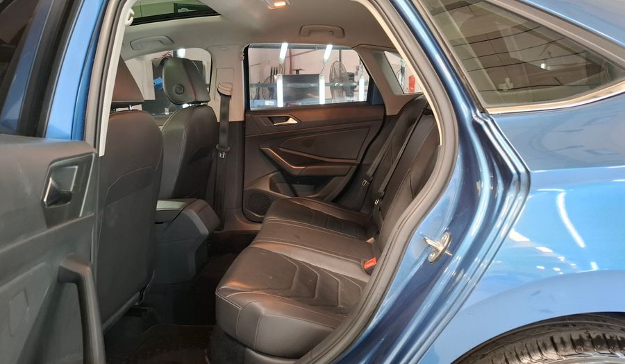 Volkswagen Vento 1.4 TSI HIGHLINE 250 AUTO MY21 Sedan 2021