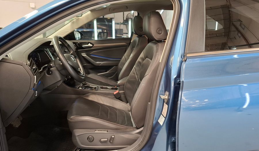 Volkswagen Vento 1.4 TSI HIGHLINE 250 AUTO MY21 Sedan 2021