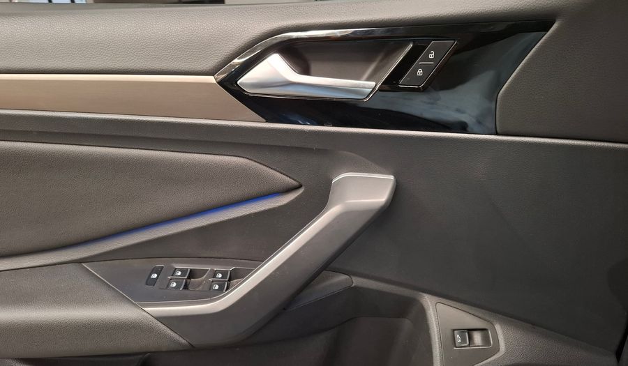 Volkswagen Vento 1.4 TSI HIGHLINE 250 AUTO MY21 Sedan 2021