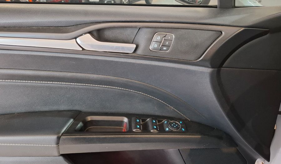 Ford Mondeo 2.0 TITANIUM AUTO Sedan 2020