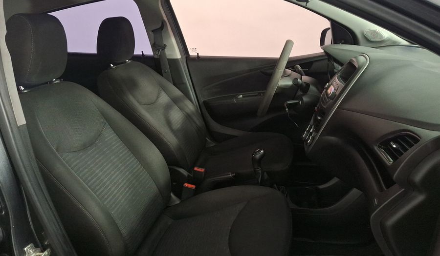 Chevrolet Spark 1.4 LT B MT Hatchback 2017