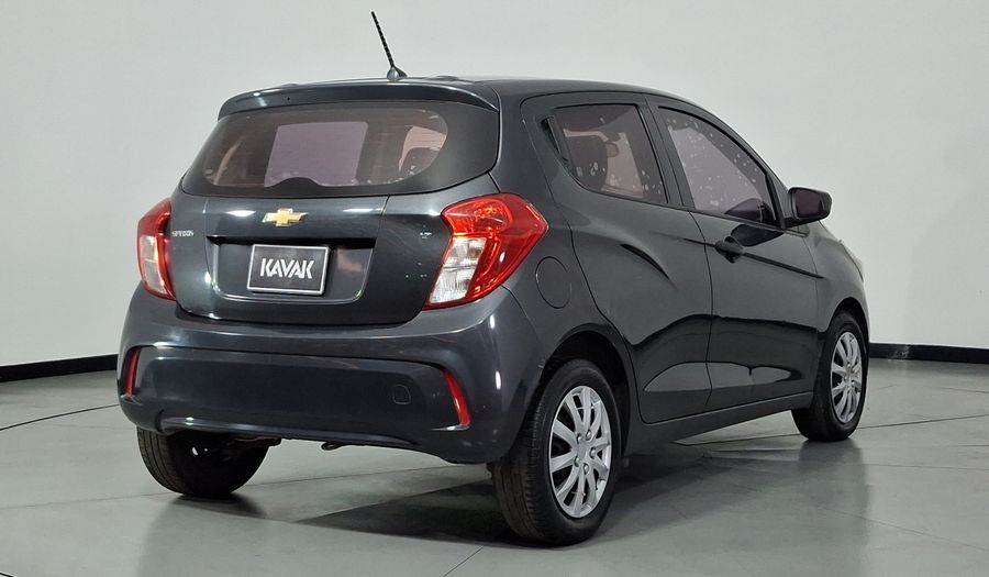 Chevrolet Spark 1.4 LT B MT Hatchback 2017