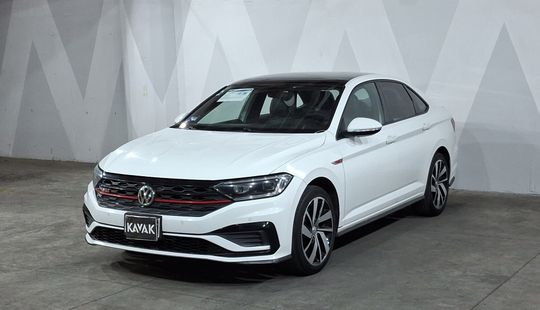 Volkswagen • Jetta