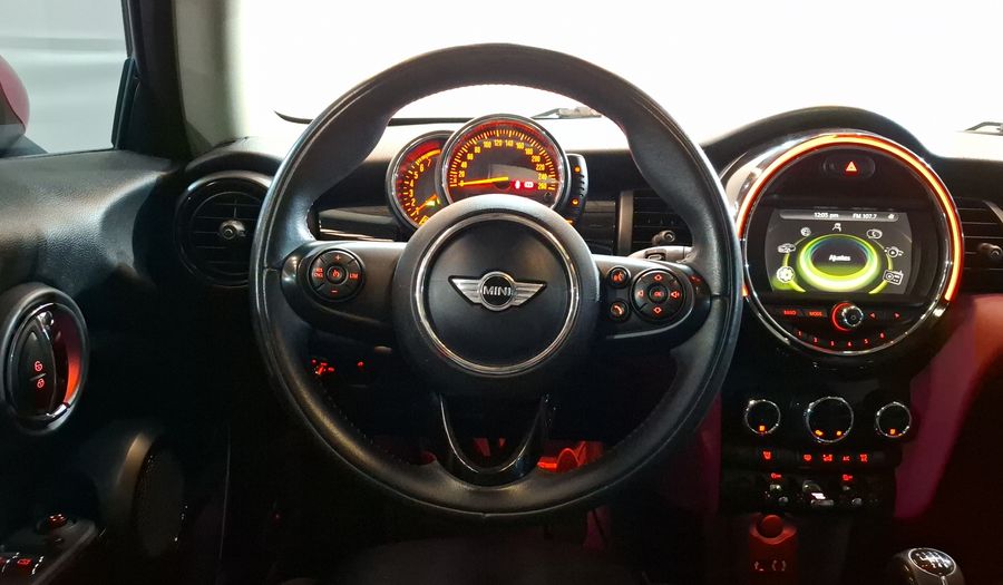 Mini Cooper 1.5 COOPER CHILI Hatchback 2017