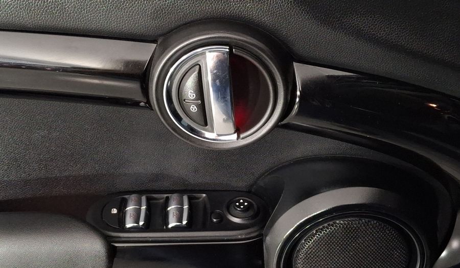 Mini Cooper S 2.0 COOPER CHILI DCT Hatchback 2021