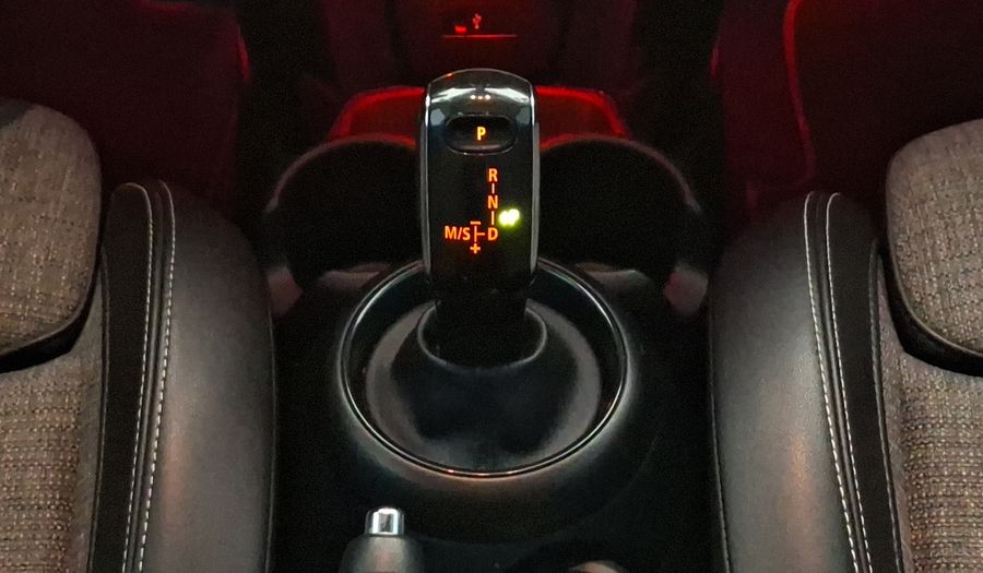 Mini Cooper S 2.0 COOPER CHILI DCT Hatchback 2021