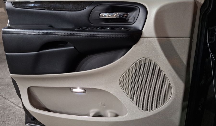 Dodge Grand Caravan 3.6 SXT Minivan 2019