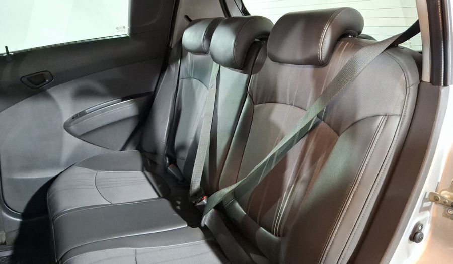 Chevrolet Spark 1.2 LTZ C MT Hatchback 2013