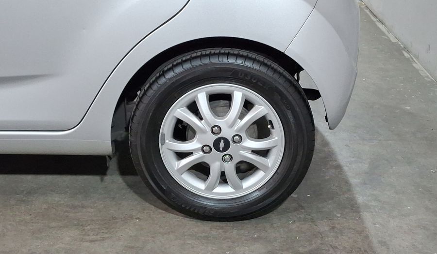 Chevrolet Spark 1.2 LTZ C MT Hatchback 2013