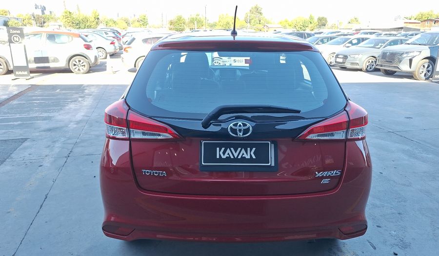Toyota Yaris 1.5 SPORT CVT Hatchback 2022