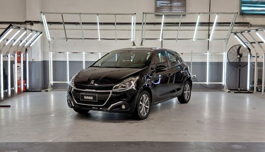 Peugeot • 208