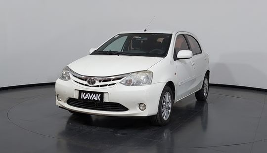 Toyota • Etios