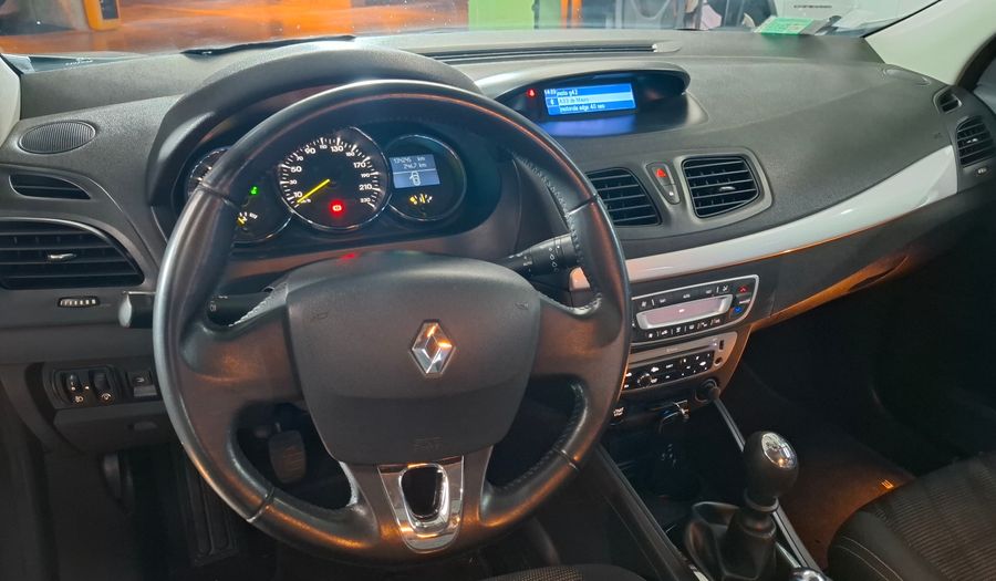 Renault Fluence 2.0 LUXE Sedan 2013