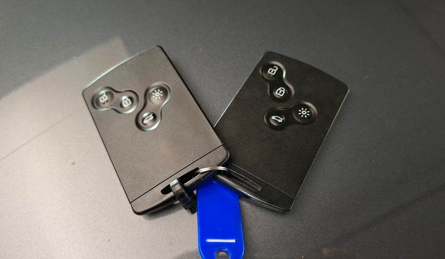 Renault Fluence 2.0 LUXE Sedan 2013