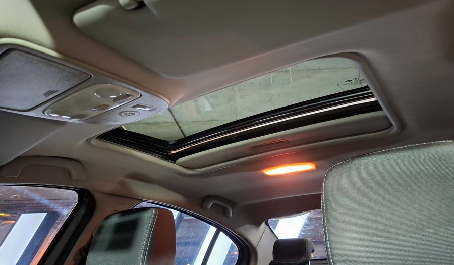 Renault Fluence 2.0 LUXE Sedan 2013