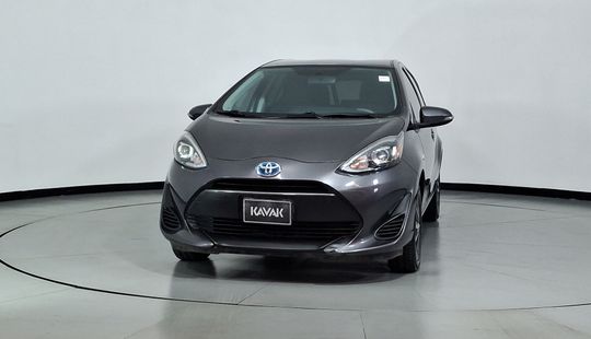 Toyota • Prius C