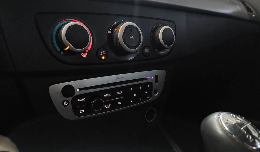 Renault Fluence 1.6 CONFORT PLUS Sedan 2014