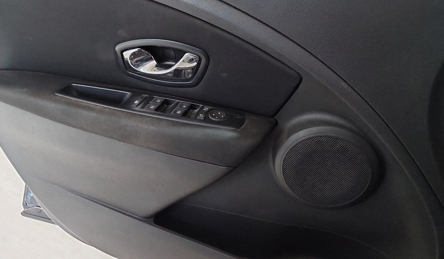 Renault Fluence 1.6 CONFORT PLUS Sedan 2014