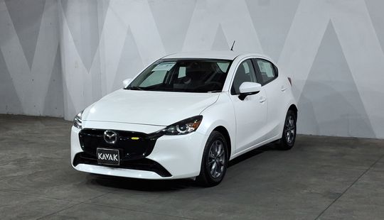 Mazda • Mazda 2