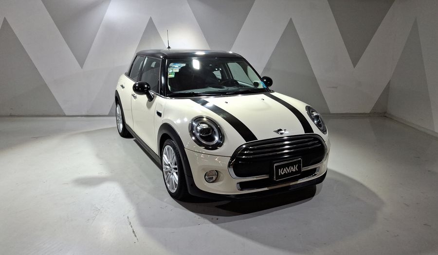 Mini Cooper 1.5 COOPER PEPPER DCT Hatchback 2019