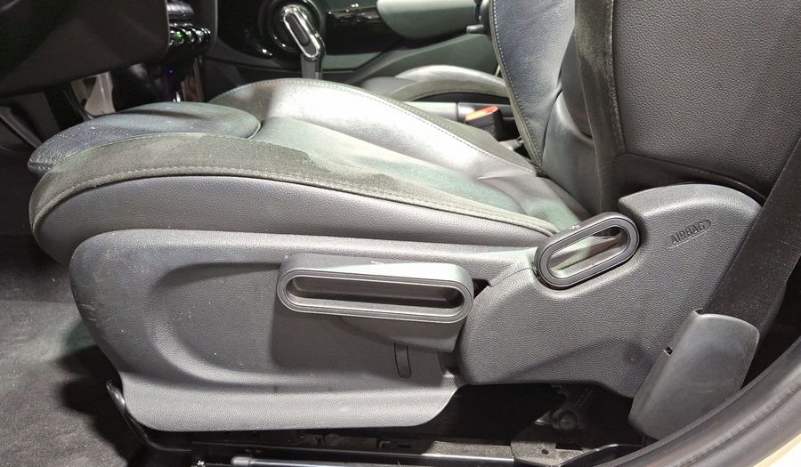 Mini Cooper 1.5 COOPER PEPPER DCT Hatchback 2019