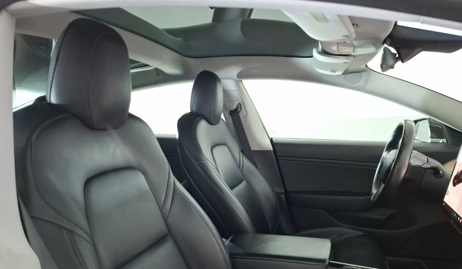 Tesla Model 3 LONG RANGE Sedan 2019