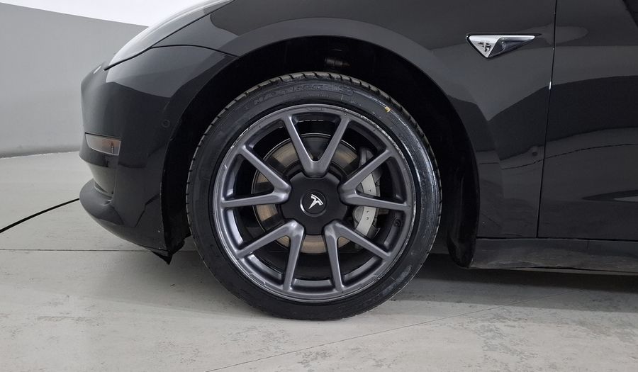 Tesla Model 3 LONG RANGE Sedan 2019
