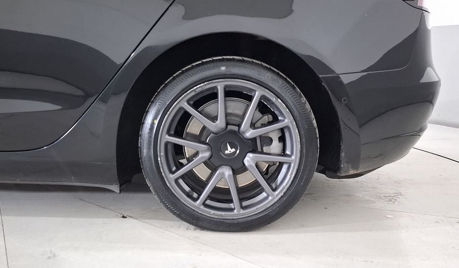 Tesla Model 3 LONG RANGE Sedan 2019