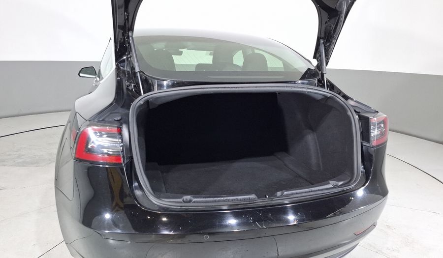 Tesla Model 3 LONG RANGE Sedan 2019