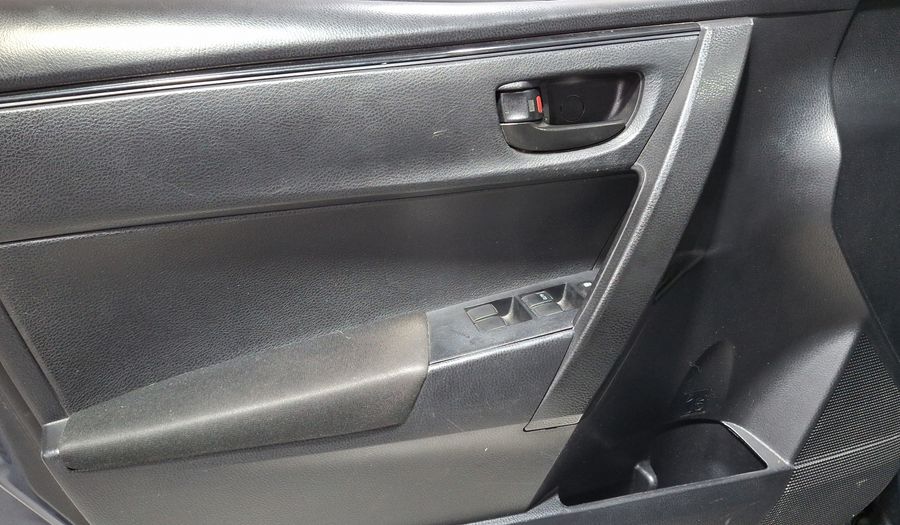 Toyota Corolla 1.8 BASE CVT Sedan 2018