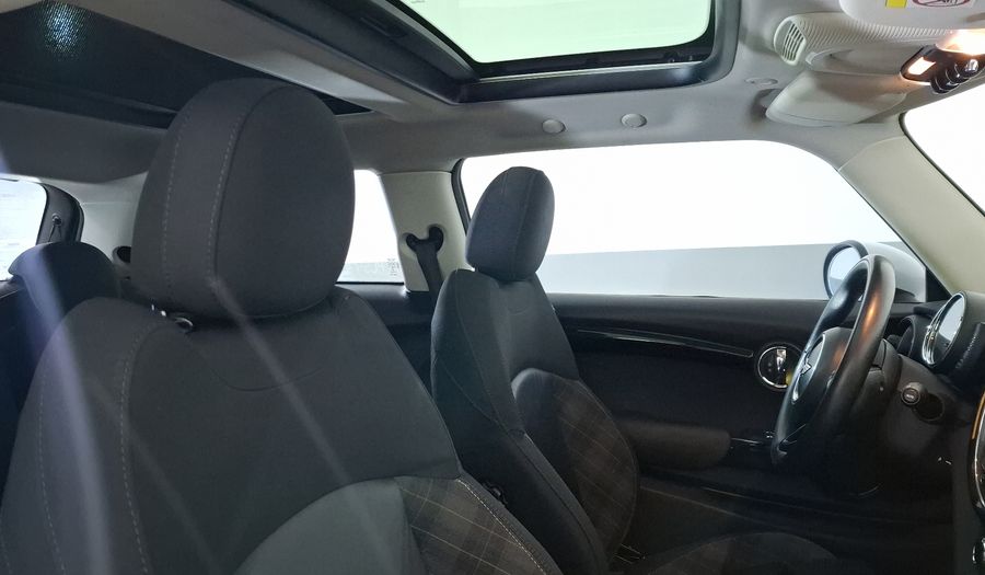 Mini Cooper 1.5 COOPER CHILI AT Hatchback 2017