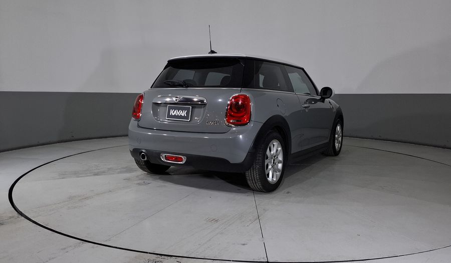 Mini Cooper 1.5 COOPER CHILI AT Hatchback 2017