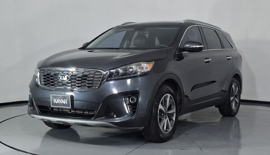Kia • Sorento