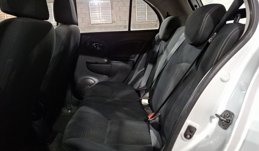 Nissan March 1.6 ADVANCE Hatchback 2021