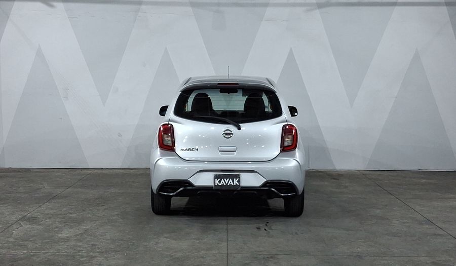 Nissan March 1.6 ADVANCE Hatchback 2021