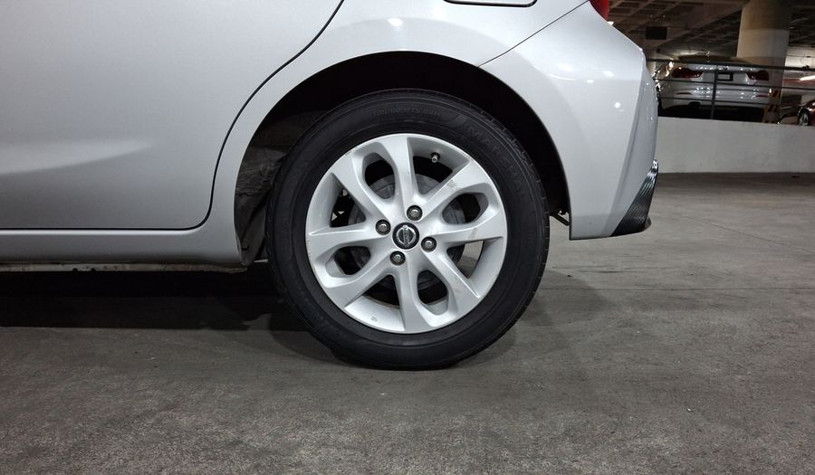 Nissan March 1.6 ADVANCE Hatchback 2021