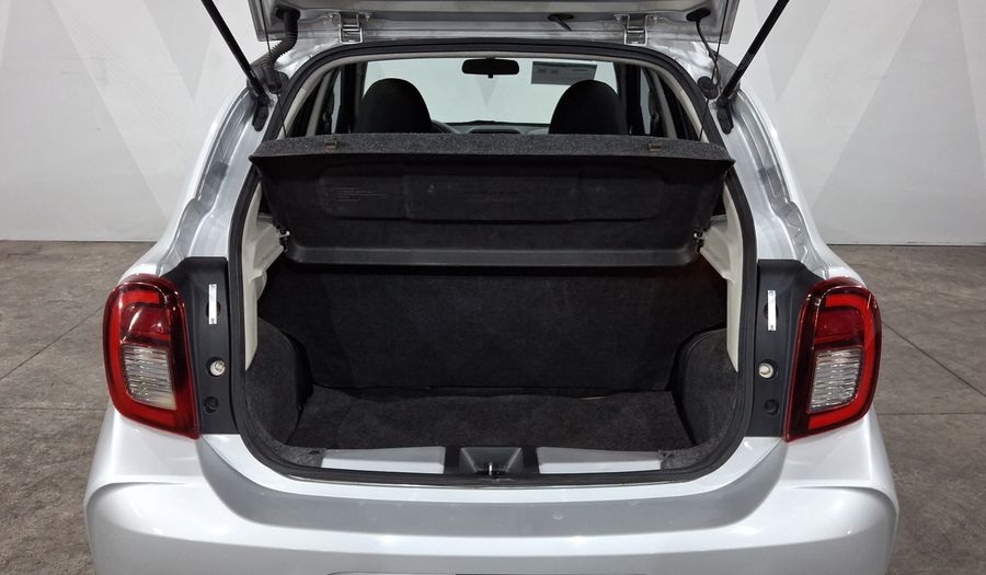 Nissan March 1.6 ADVANCE Hatchback 2021